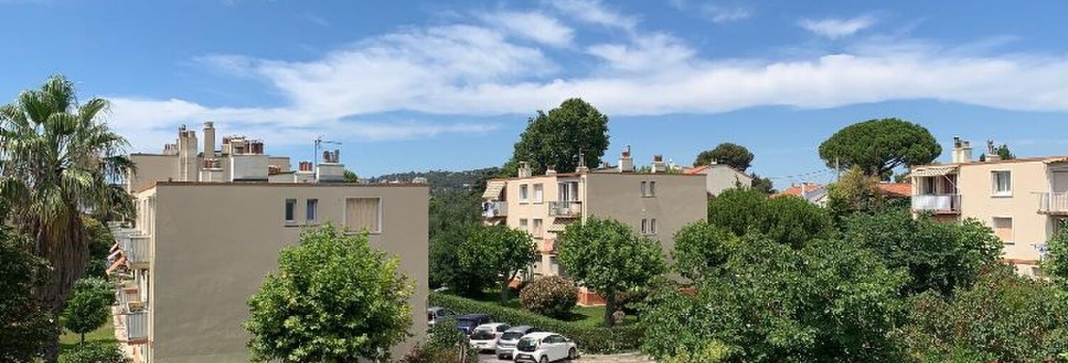Appartement 3 Pièces 54 m² à louer à Marseille 8 (13008)