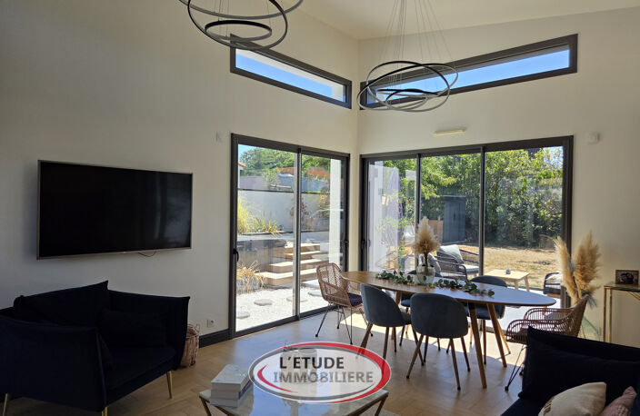 ST AIGNAN décalé du couloir aérien : contemporaine de 2021 ( — photo 5