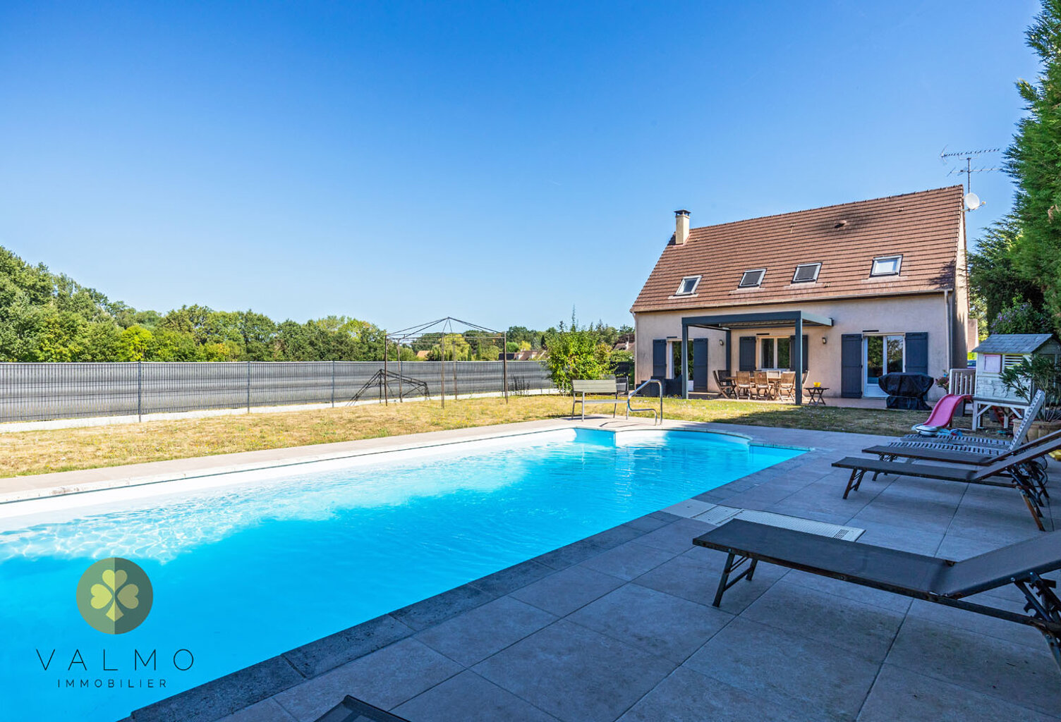 MAISON INDIVIDUELLE 156 m2  AVEC PISCINE + SOUS-SOL TOTAL — photo 1