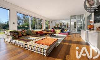Maison 11 Pièces 1079 m² à vendre à Sceaux (92330)