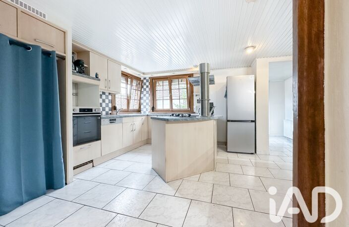 Vente Maison traditionnelle 7 pièces — photo 3