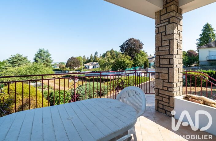 Vente Maison/villa 7 pièces — photo 2