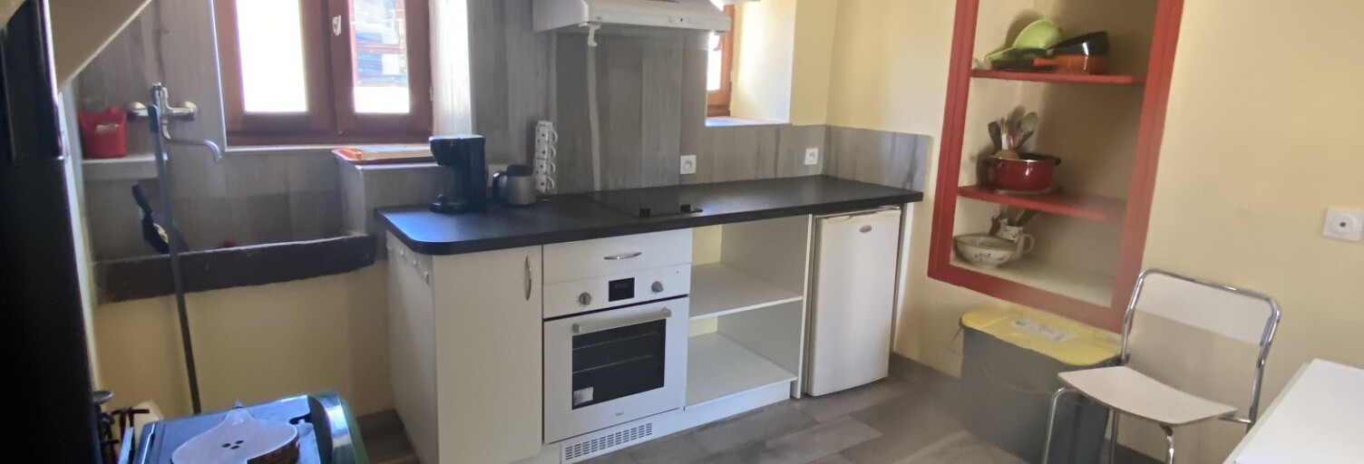 Maison 2 Pièces 30 m² à louer à Saint-Sernin-sur-Rance (12380)