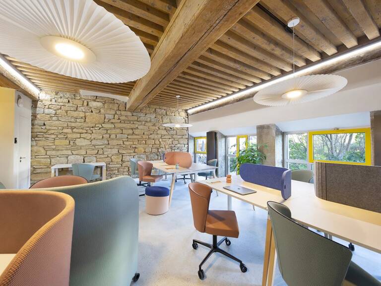 50m2 de bureaux, équipés, prêt à l'emploi — photo 1