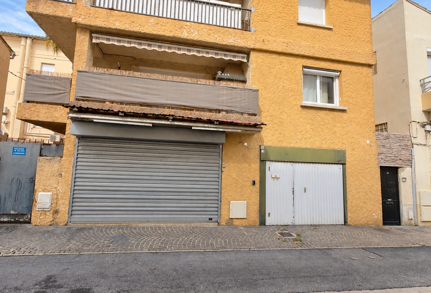 Vente Immeuble 180 m&sup2; — photo 1