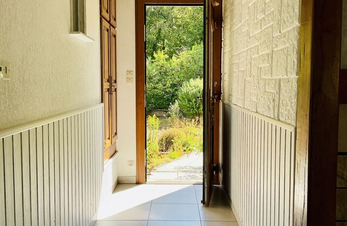 Vente Maison/villa 6 pièces — photo 2