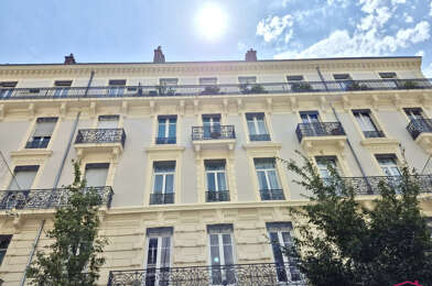 Appartement 3 pièces 795 €