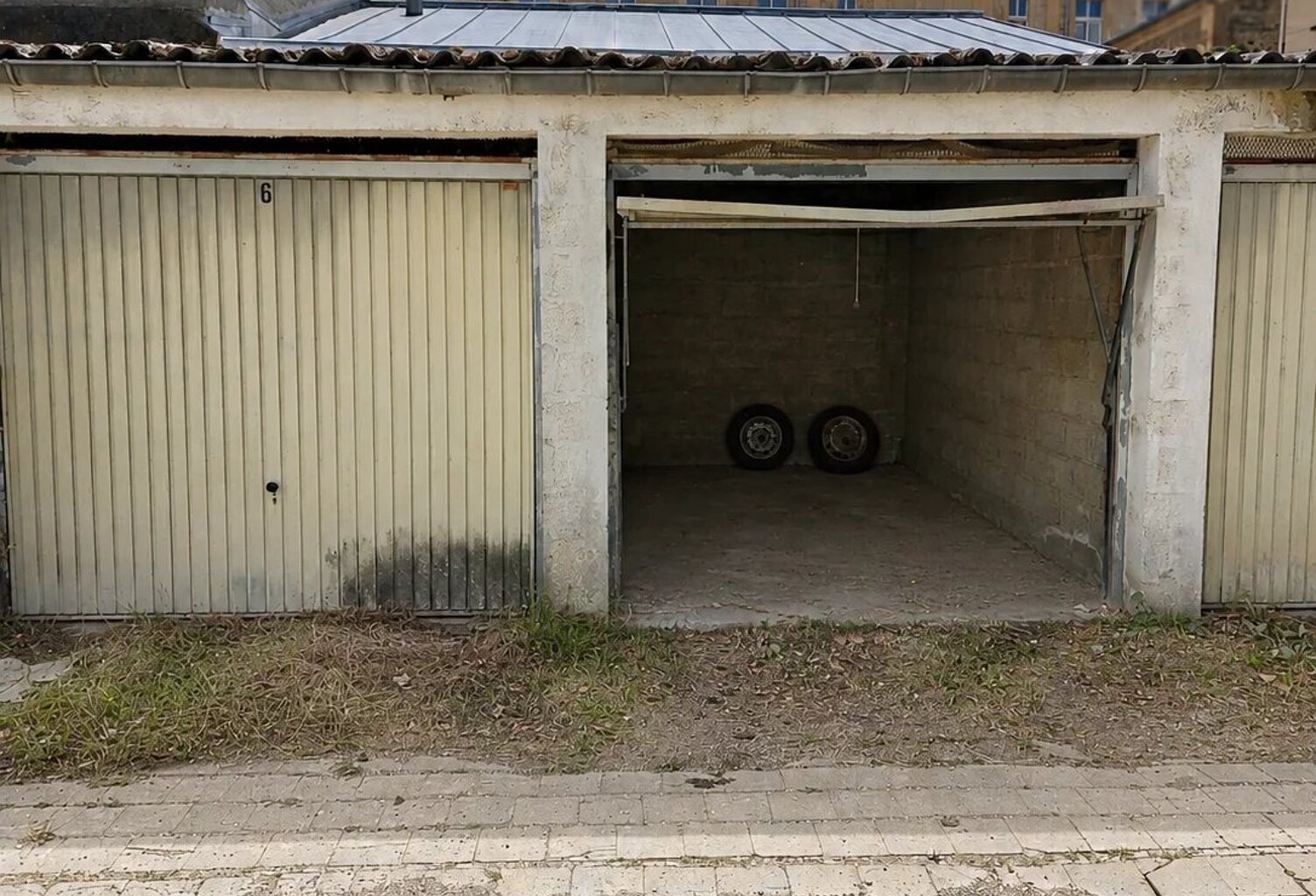 Vente garage   Charleville-Mézières (08000) — photo 1
