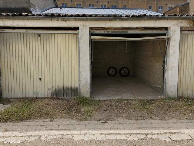 Garage à Charleville-Mézières — photo du bien