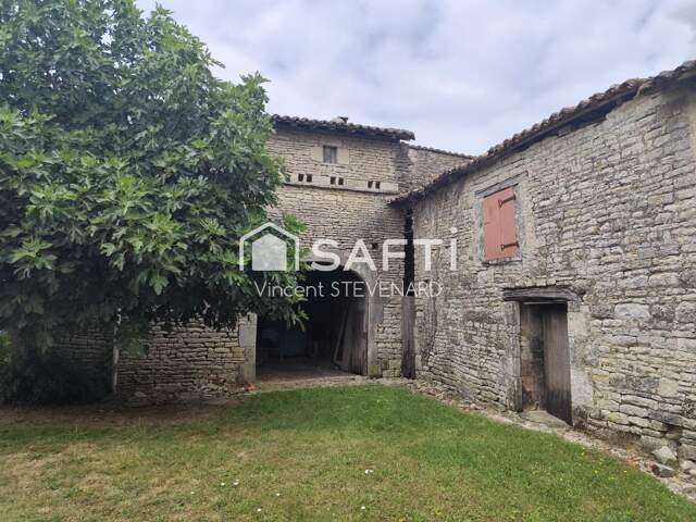 Maison de village en pierre. — photo du bien