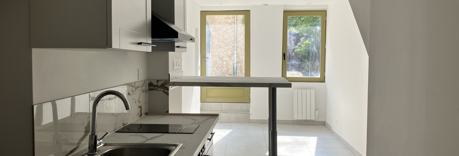 Appartement 2 Pièces 28 m² à louer à La Roque-d'Anthéron (13640)