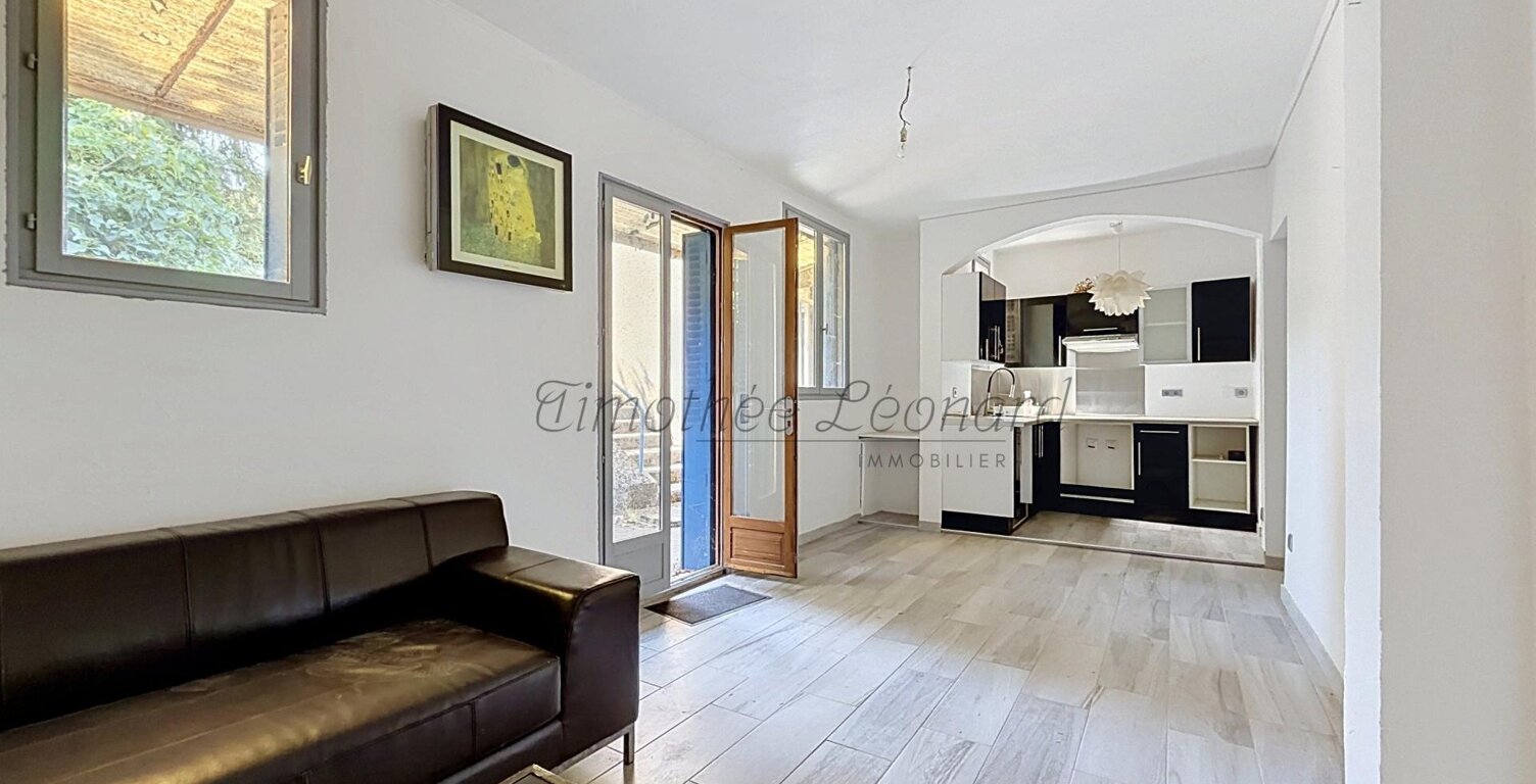 Maison de ville avec jardin proche commerces — photo 1