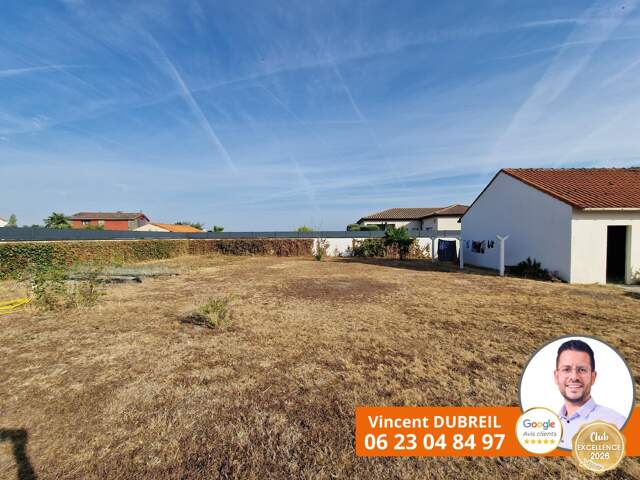 TERRAIN SAINT JULIEN PROCHE CENTRE BOURG — photo du bien