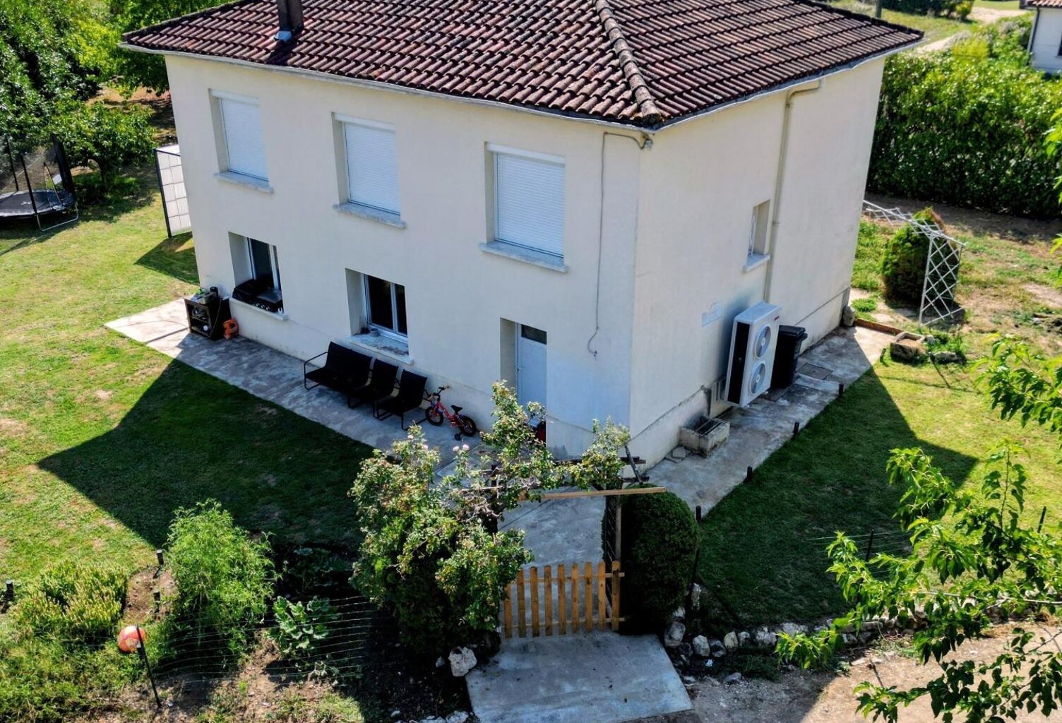 Maison 7 pièces  119 m² habitables  Terrain de 650 m²  Bias / Pujols — photo 1
