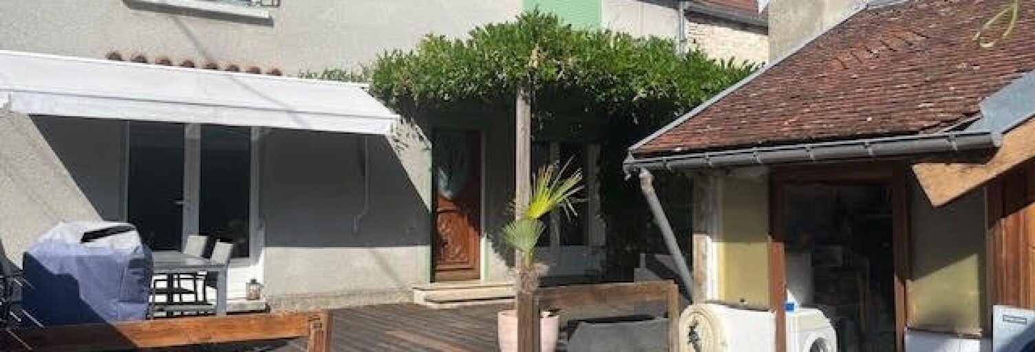 Maison 5 Pièces 95 m² à vendre à Sainte-Colombe-sur-Seine (21400)