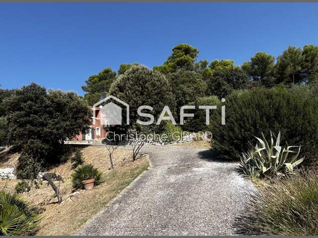 Villa de 134 m² sur Parc Paysager de 8016 m² — photo du bien