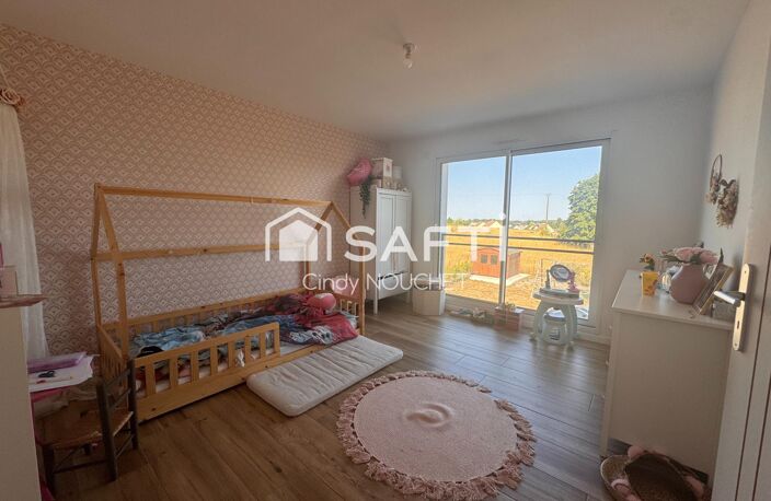 Maison moderne, spacieuse et lumineuse avec un terrain de 1002m2. — photo 2