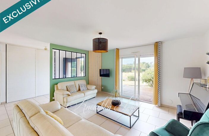 Maison avec 4 chambres, garage, piscine et chalet. — photo 3