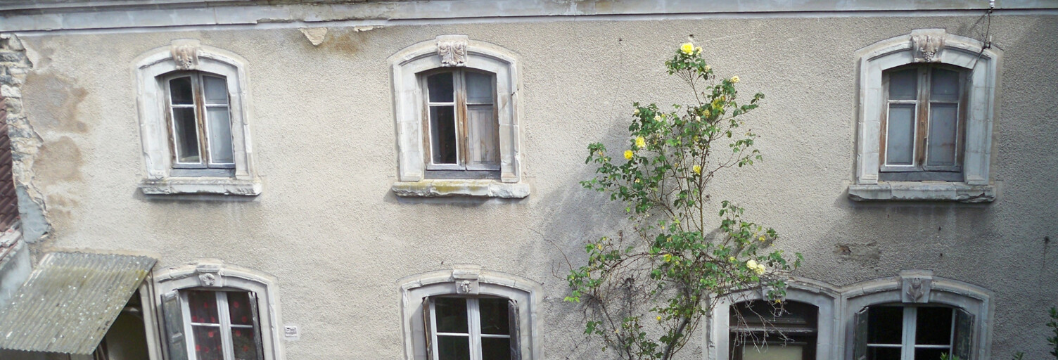 Immeuble  140 m² à vendre à Combronde (63460)