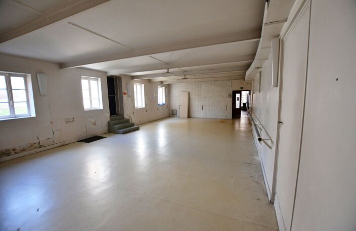 Centre-ville de Fécamp, ensemble immobilier à rénover avec extérieur — photo 5