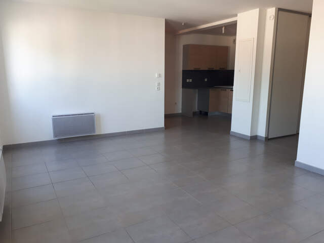 Appartement à louer 3 pièces à Sainte-Geneviève-Des-Bois pro — photo du bien