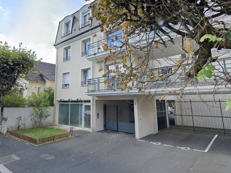 Appartement à louer 3 pièces à Sainte-Geneviève-Des-Bois pro — photo 1