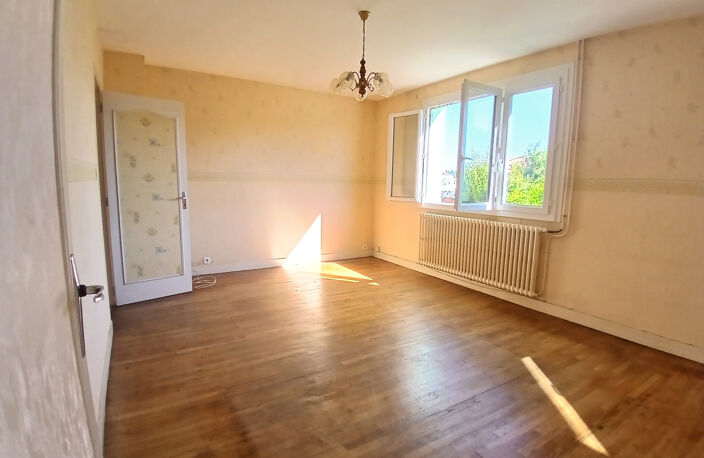 Maison lumineuse 4 chambres avec terrain clos et arboré — photo 5