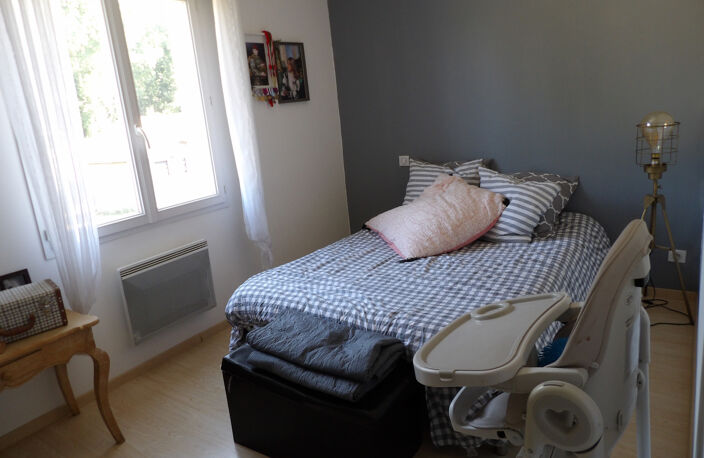 Maison de plain-pied lumineuse avec mezzanine et jardin au c — photo 5