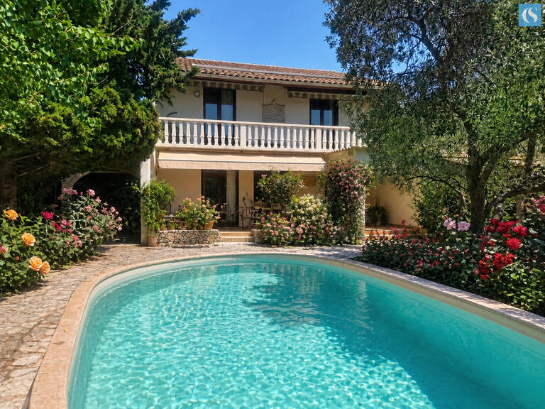 MAISON T6 141 M2 - JARDIN 600 M2 - PISCINE - 4 CHAMBRES - AI — photo 1