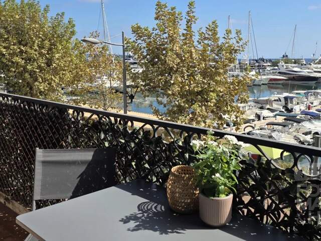 Golfe-Juan: Appartement en front de mer — photo du bien