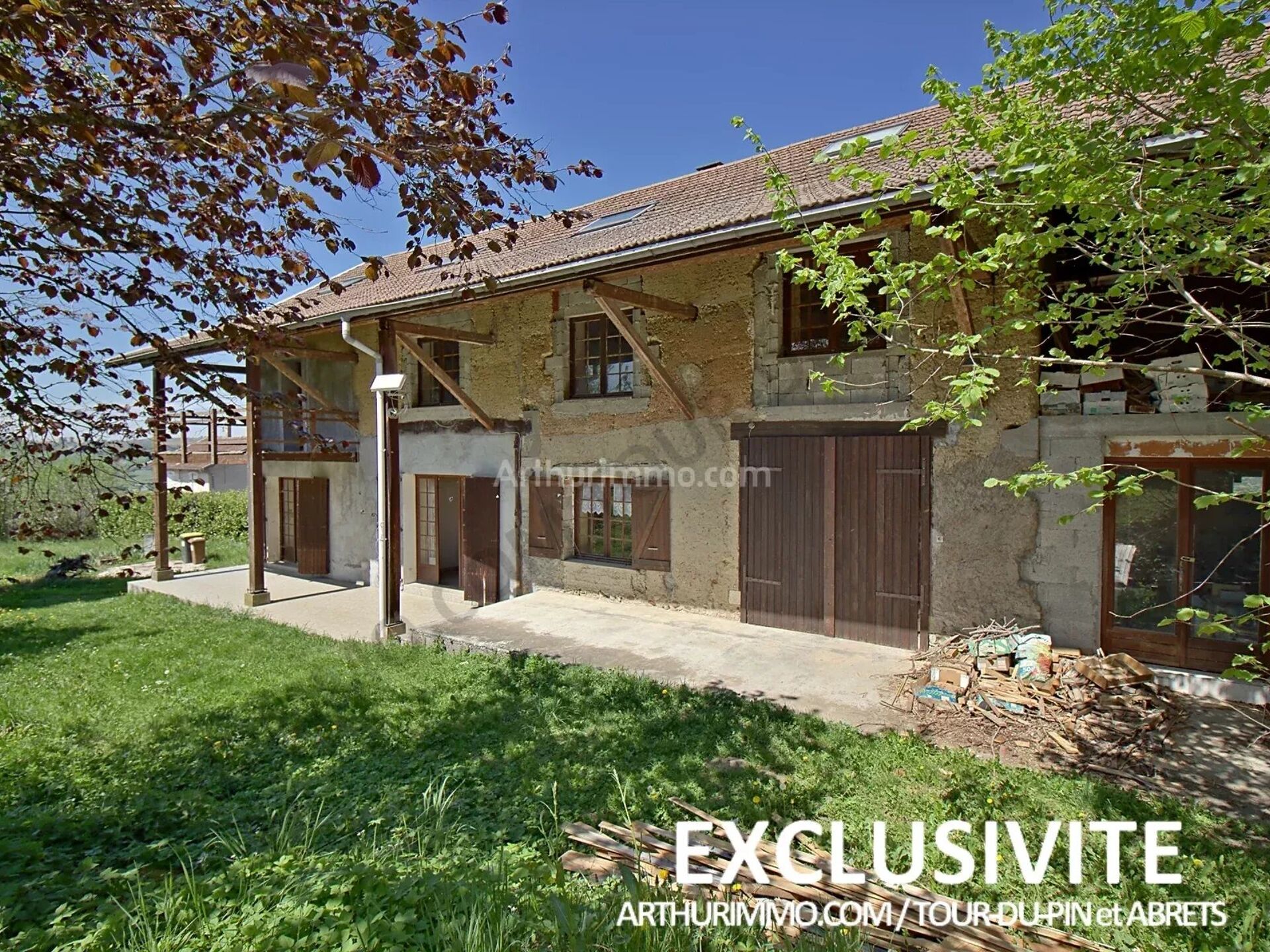Maison 6 pièces 177 m² · à Villages du Lac de Paladru · 177 m² · 250 000 €
