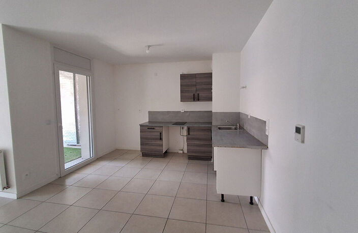 Appartement T2 48, 93 m2 en dernier étage — photo 3