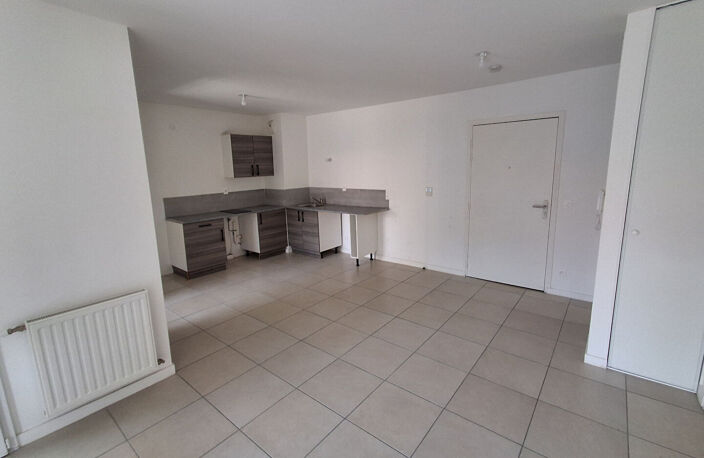Appartement T2 48, 93 m2 en dernier étage — photo 4