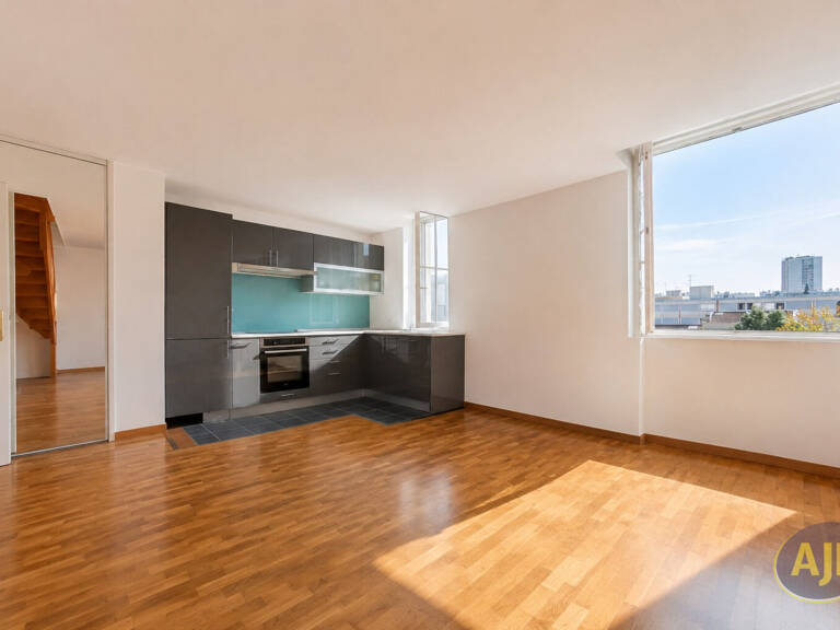 Appartement Bordeaux 3 pièce(s) 57.46 m2 — photo 1