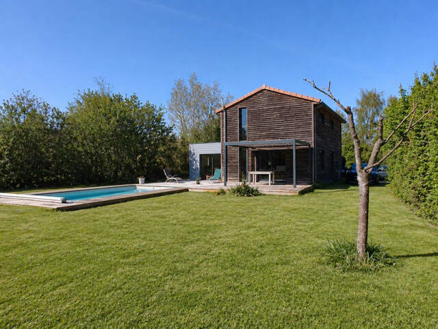MAISON CONTEMPORAINE AVEC PISCINE — photo du bien