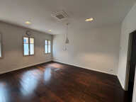 ROGNES - Appartement 65 m² centre village à réaménager — photo 2