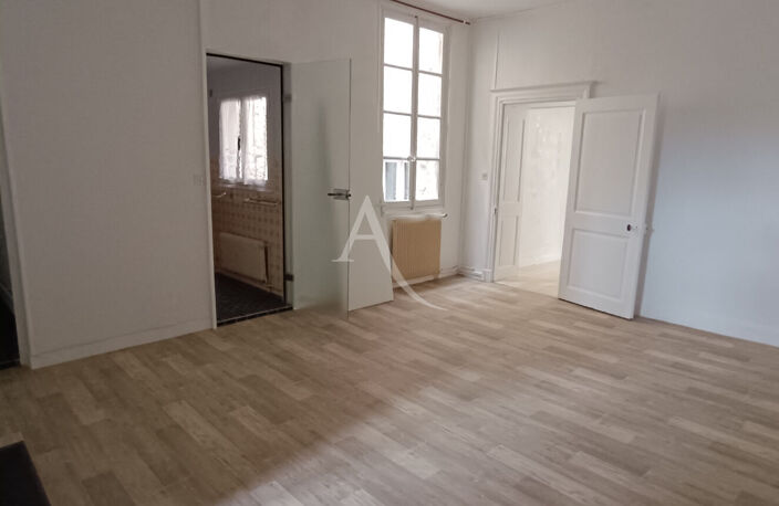 Immeuble avec local commercial - appartements — photo 5