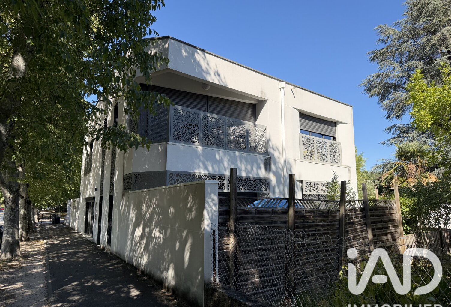 Vente Immeuble 219 m&sup2; — photo 1