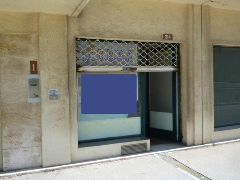 Local professionnel Aguillon — photo 1