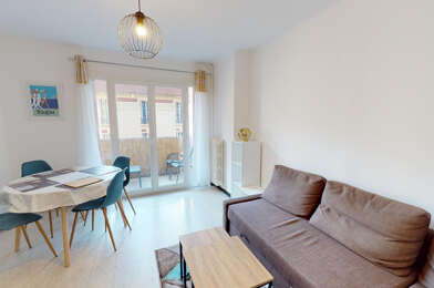 Appartement 4 pièces 990 €