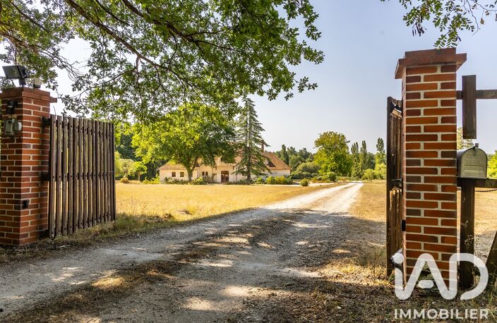 Vente Domaine 11 pièces — photo 2