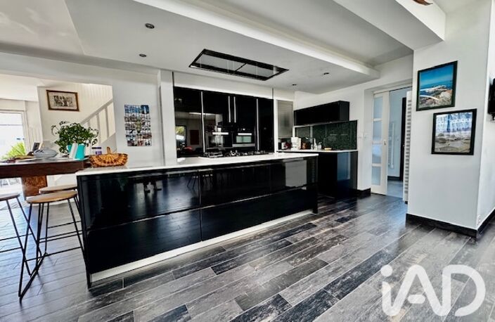 Vente Maison/villa 6 pièces — photo 2
