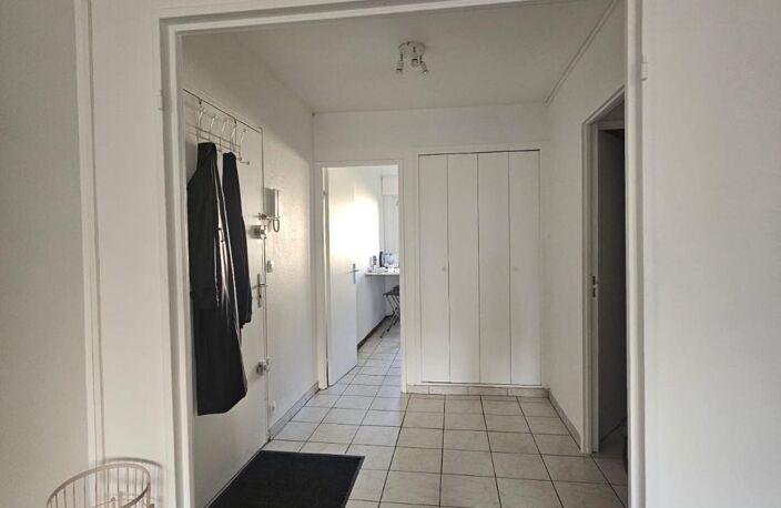 REIMS CENTRE - APPARTEMENT TYPE 5 - IDEAL INVESTISSEMENT LOCATIF — photo 5