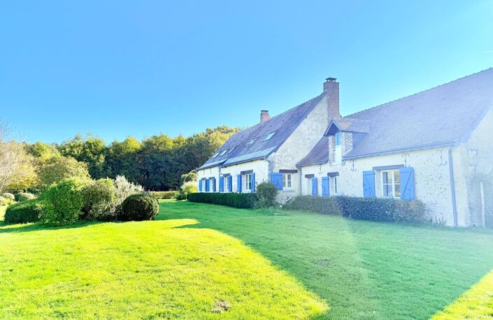 Propriété de plus de 21 hectares, forêts et prés, avec une sublime longère et dépendance — photo 3