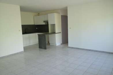 Appartement 4 pièces 780 €
