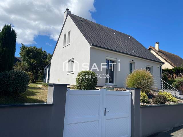 Proche toutes commodités maison avec 4 chambres, véranda et sous-sol — photo du bien