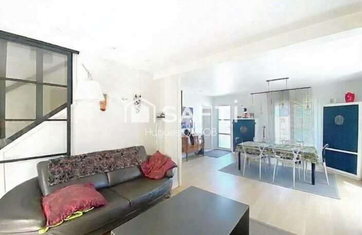 Proche toutes commodités maison avec 4 chambres, véranda et sous-sol — photo 2
