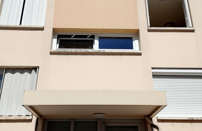Bel appartement type 4 situé au quatrième étage sans ascenseur — photo 2