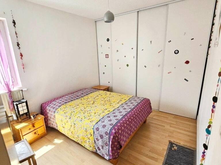 À Vendre  Appartement  82.45 m² Voiron  ( 38500 ) — photo 1