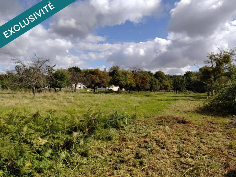 Beau terrain constructible dans centre-bourg — photo 1